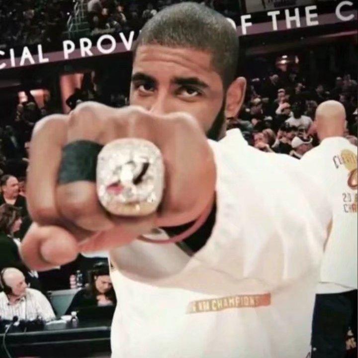 一个人打球训练（随机播放）美式运球