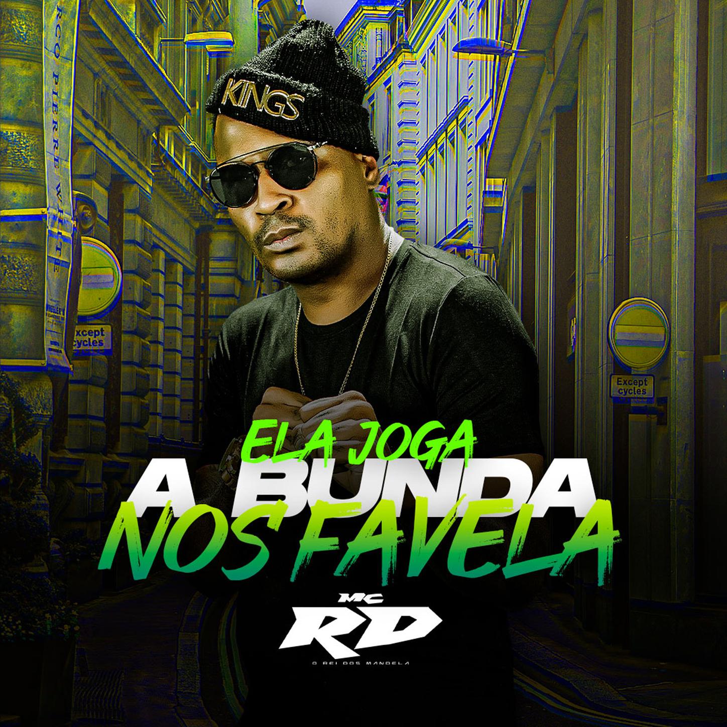 ELA JOGA A BUNDA NOS FAVELA