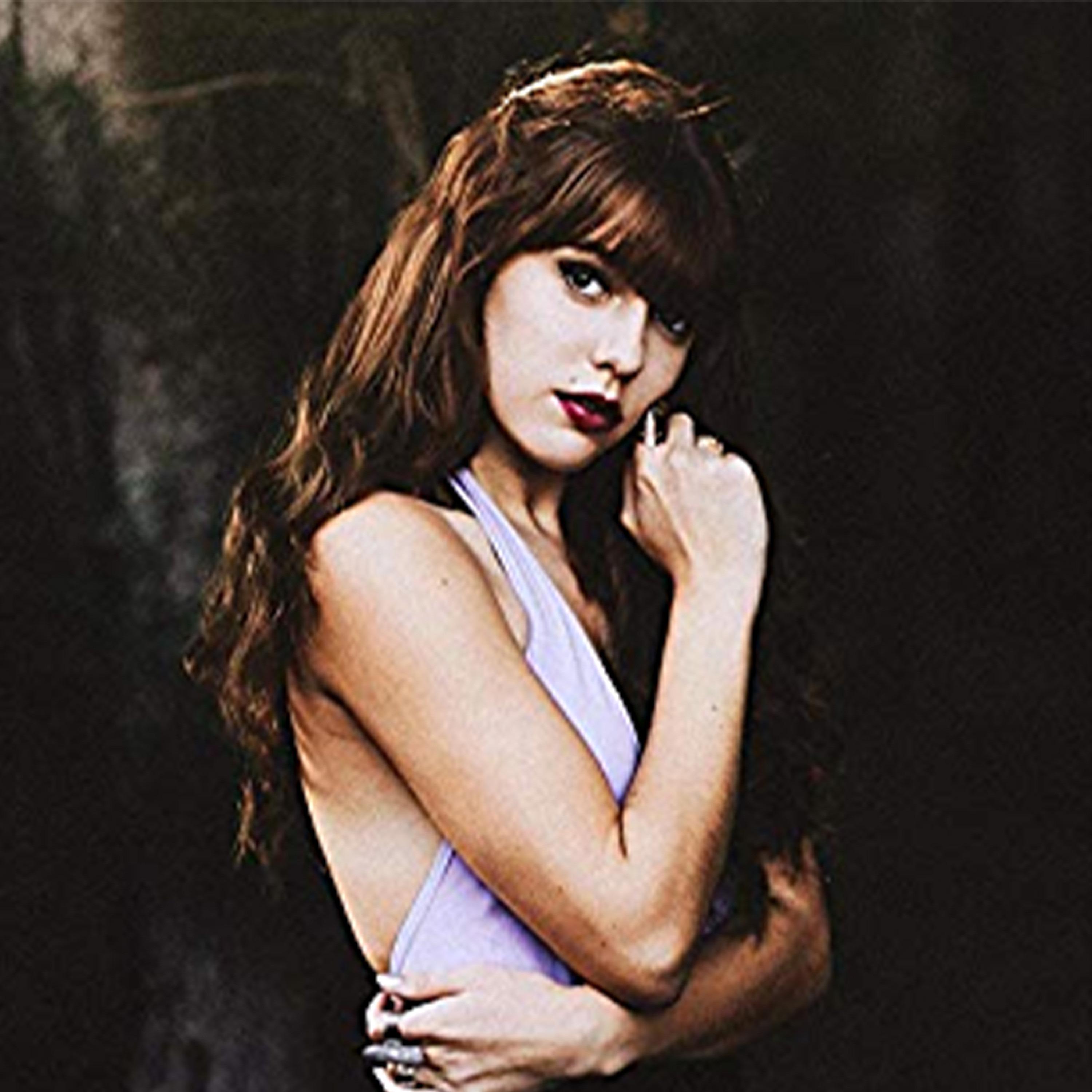 Hollow_Emily Vaughn_Hollow | 在线播放_Hollow歌词_Hollow下载 | 网易云音乐