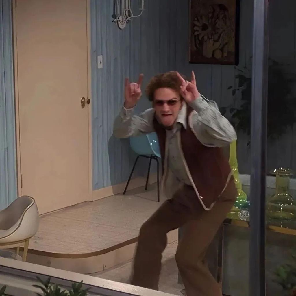 屁股很翘的兔子