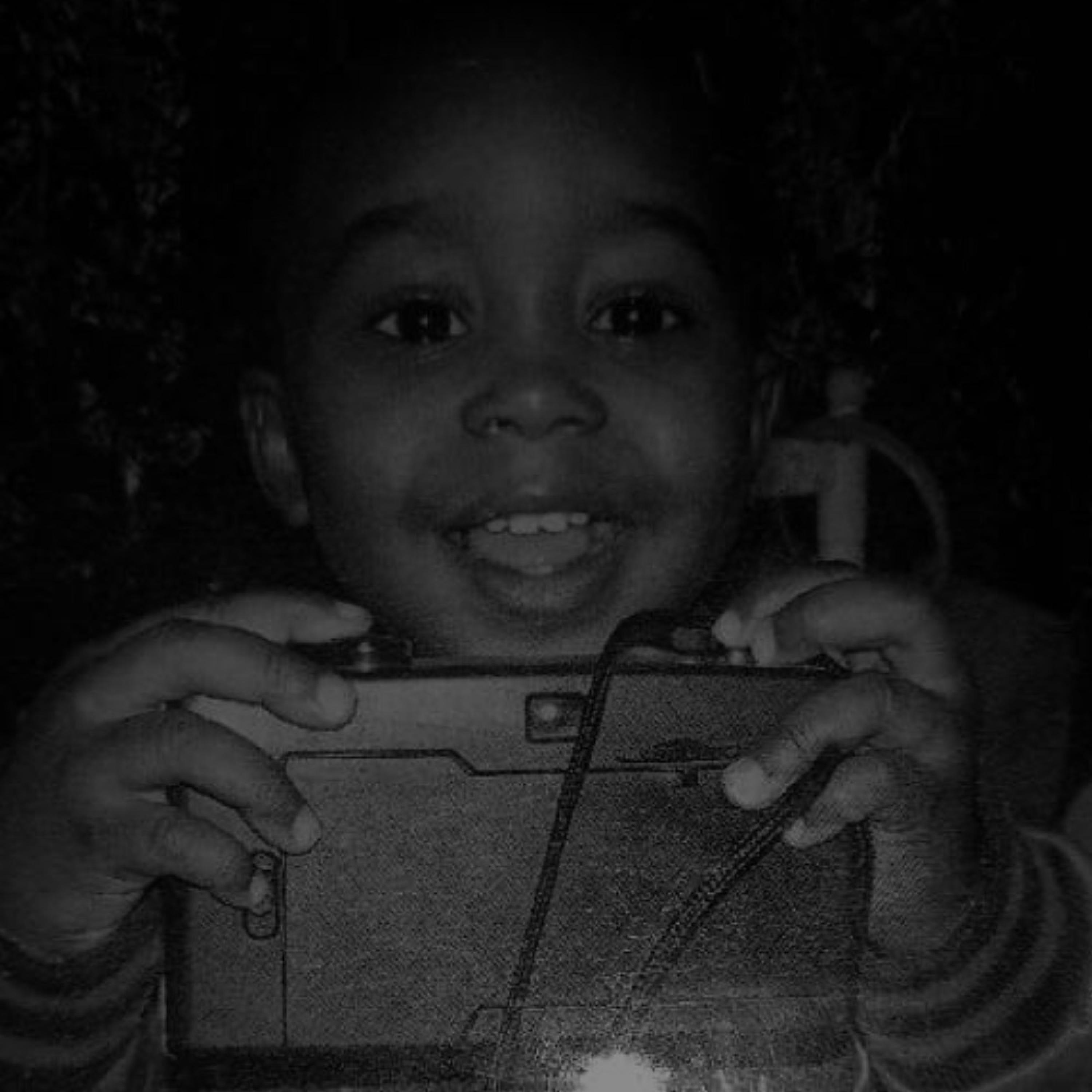 ME TIENE MAL (feat. Honney kidd)