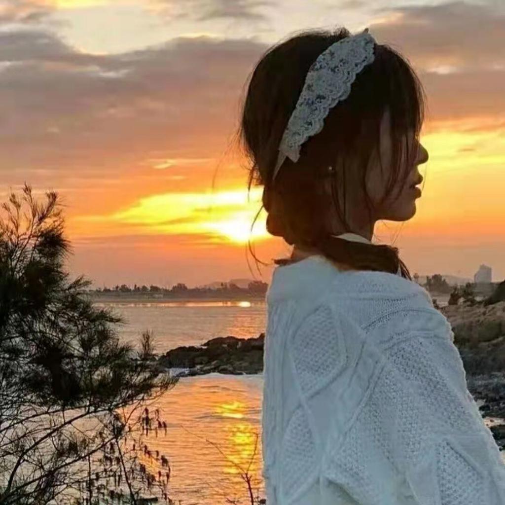 一个沙雕的辣妹