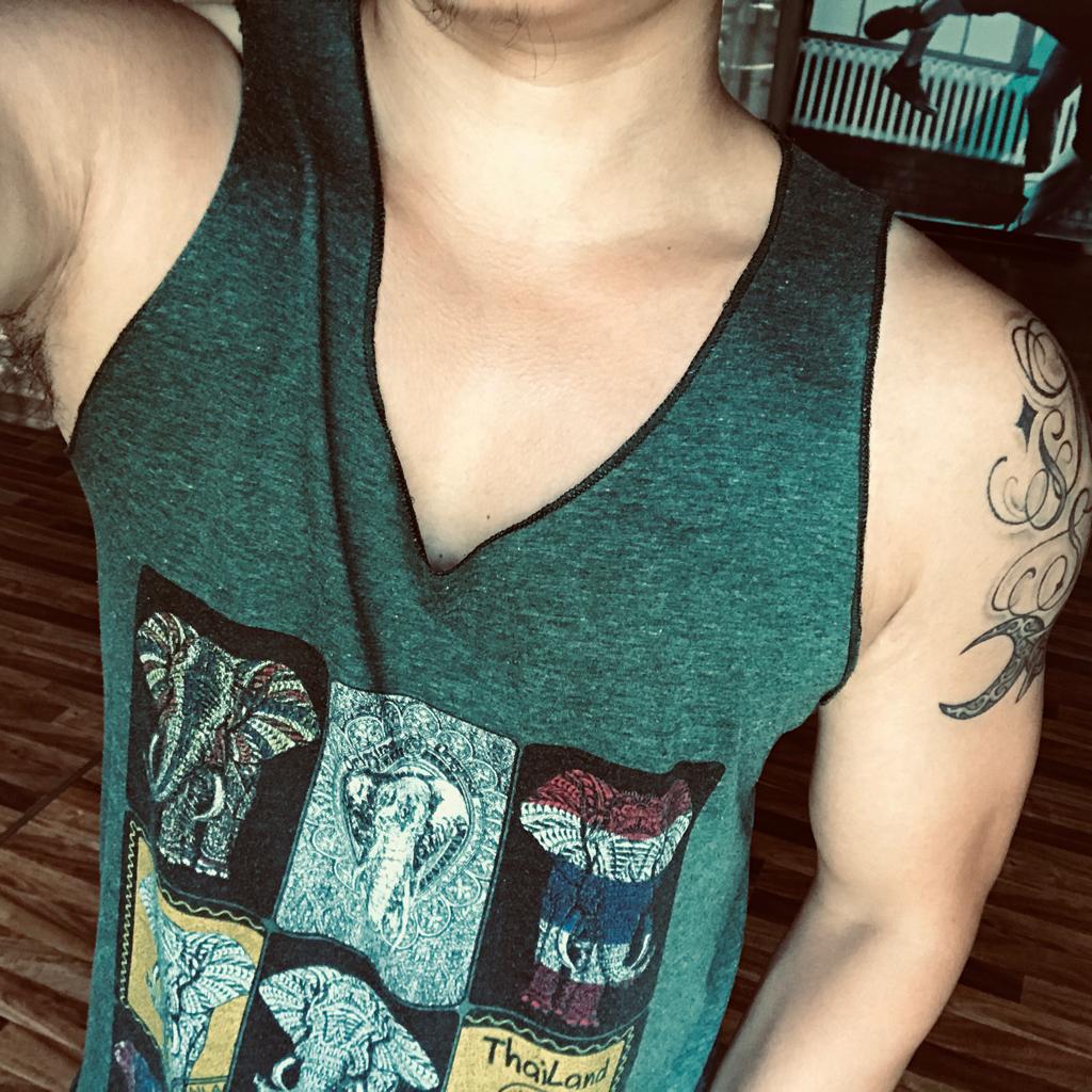 正版夜礼服假面