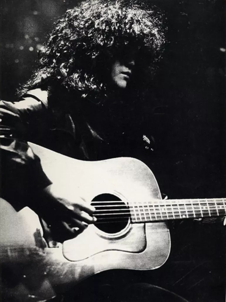 民谣歌者森田童子:一代日本青年缩影