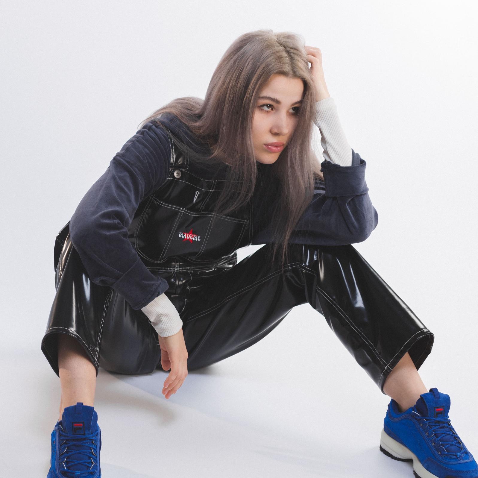 More_Zoey Lily_More | 在线播放_More歌词_More下载 | 网易云音乐