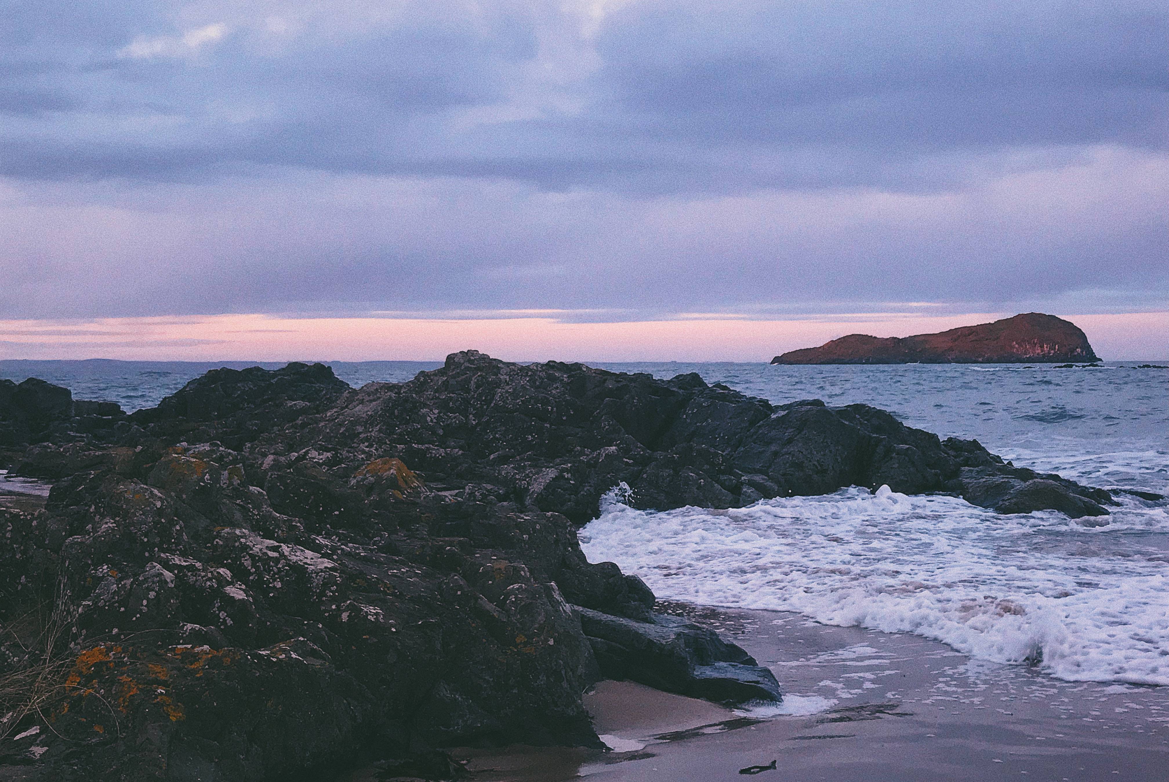 刚烈女子_玄铃_刚烈女子 | 在线播放_刚烈女子歌词_刚烈女子下载 | 网易云音乐