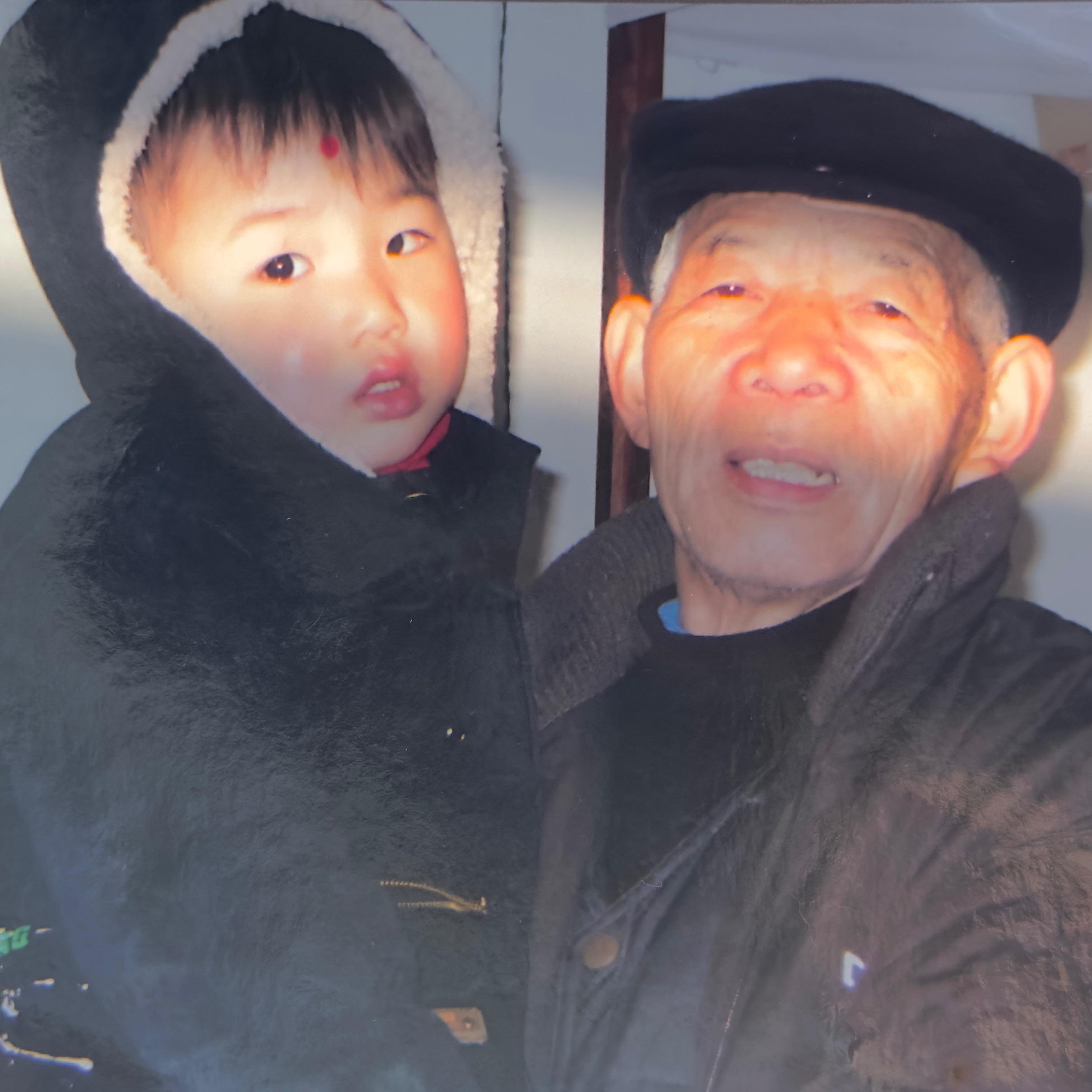 别去等后悔才想起了爱你的人在等