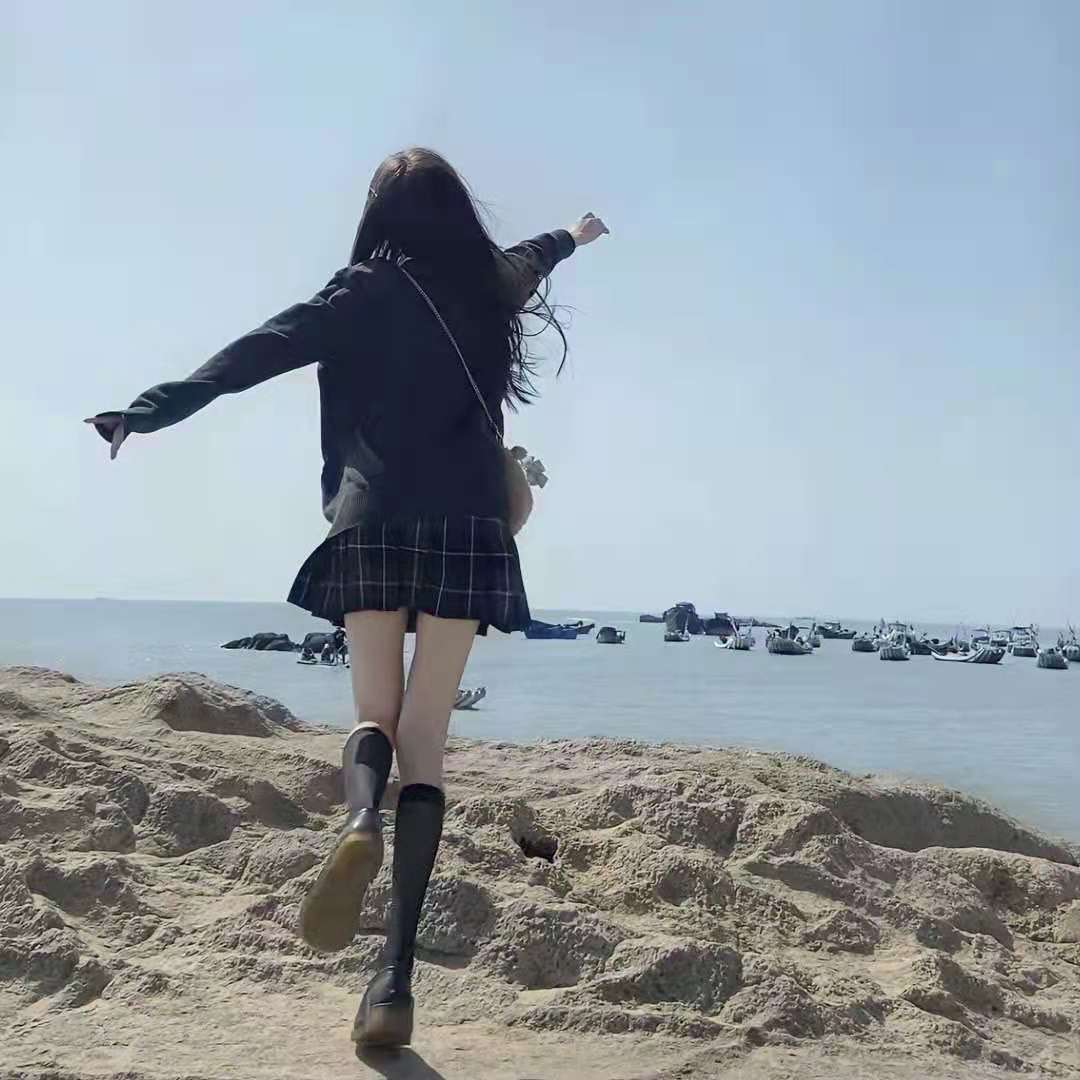 (｡･ˇ_ˇ･｡:)封面