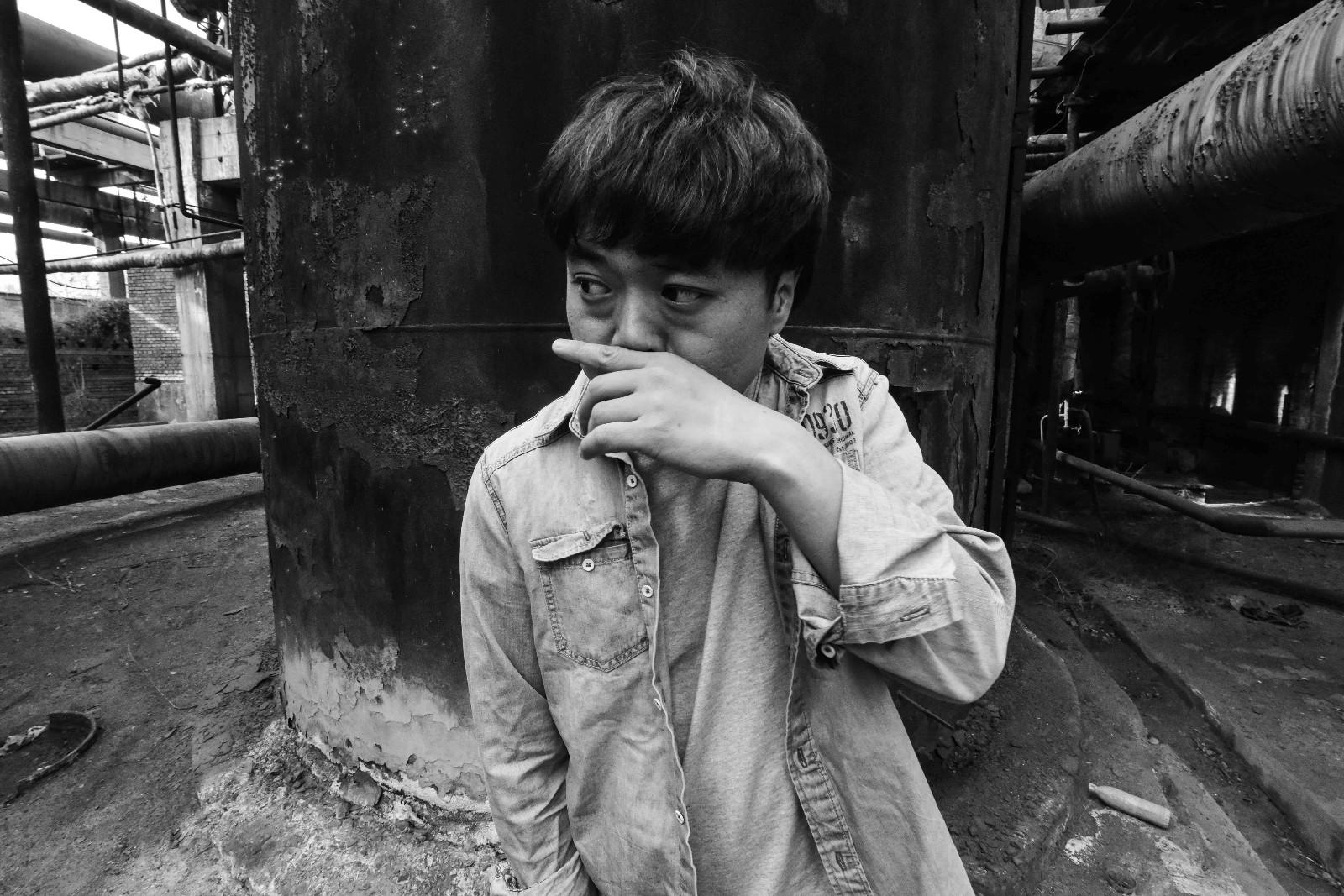 有一天写不出歌，他想开烧烤店，这个兄弟叫贰佰 [网易音乐人Vol.63]