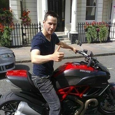 Rider/摇滚小子强尼骑摩托