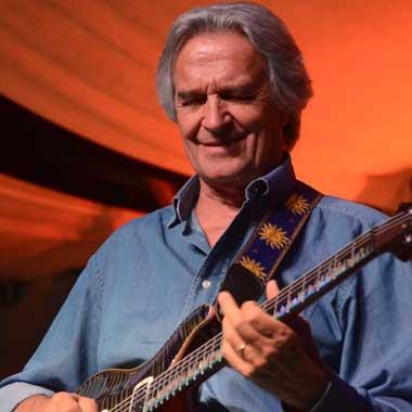 爵士吉他巨匠 • John McLaughlin