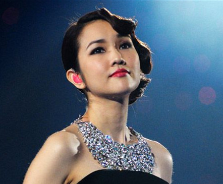 除了《钟无艳》和《喜帖街》,谢安琪还有哪些