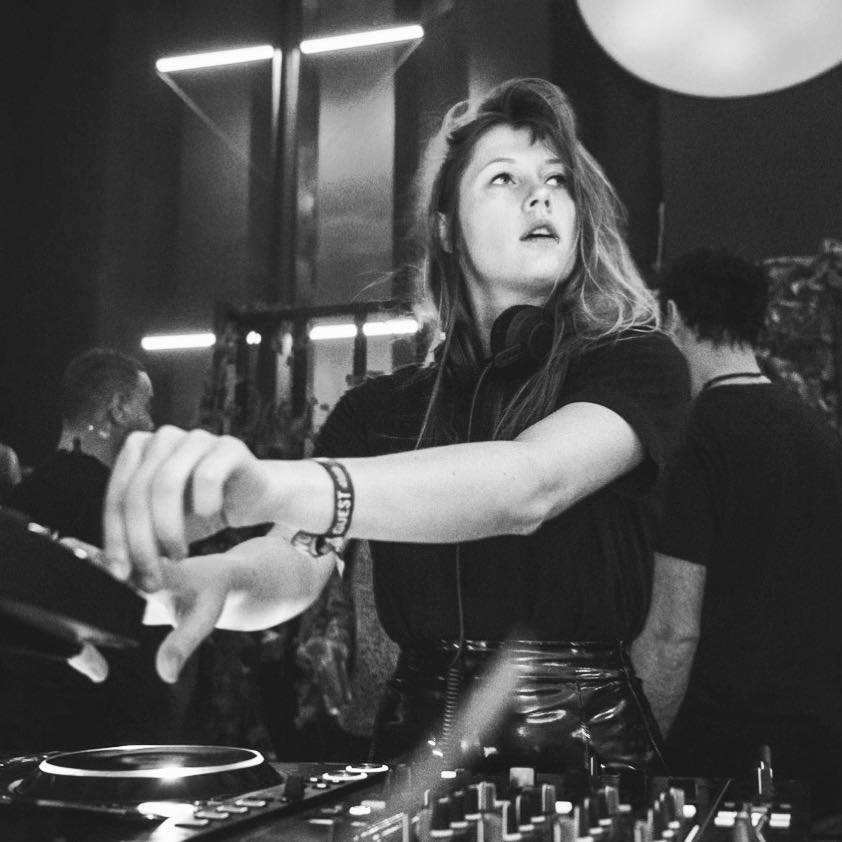 charlotte de witte,charlotte gainsbourg charlotte de witte也曾表示过并没有多么喜欢自己出的作品,可能并不