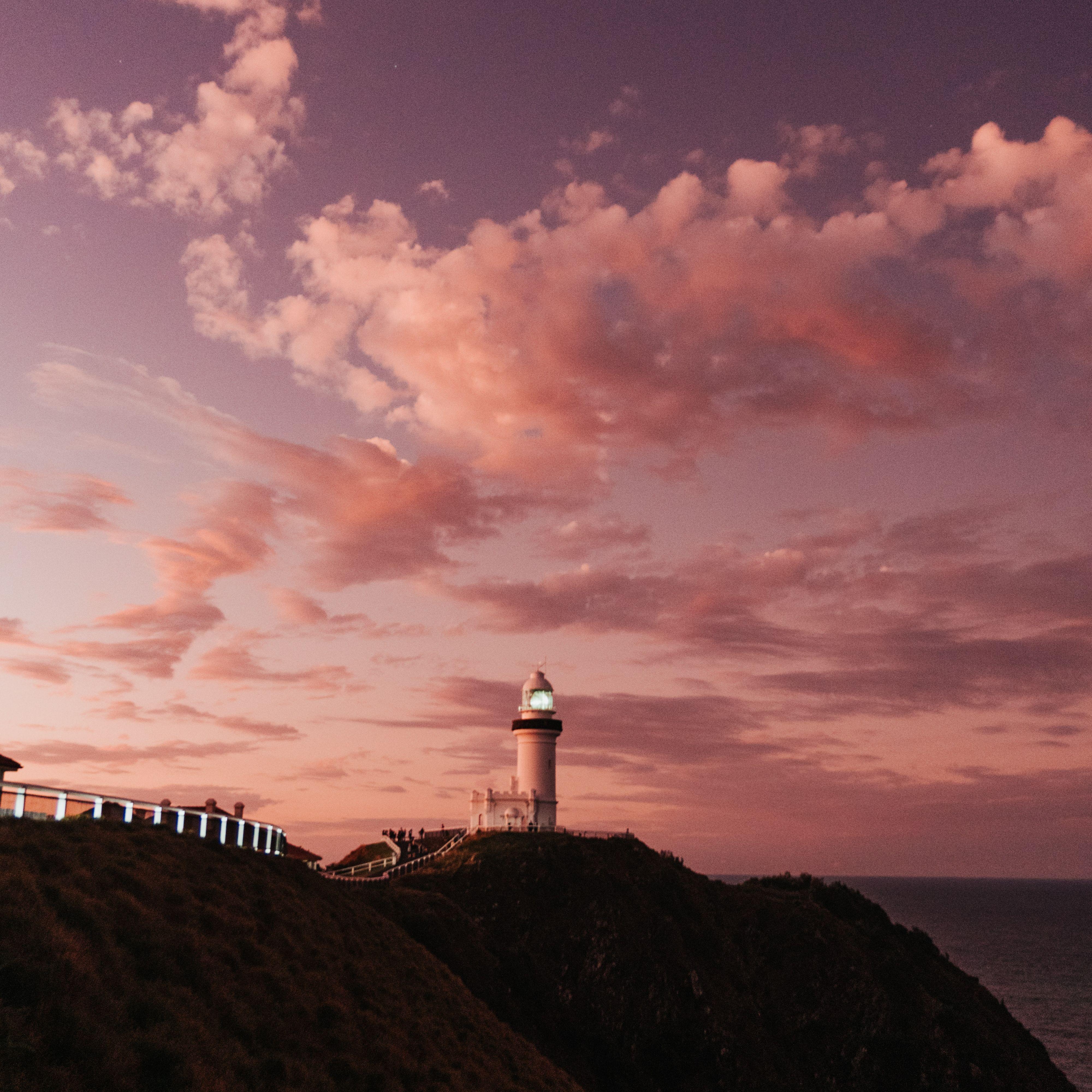 庭院里的烟花旧版