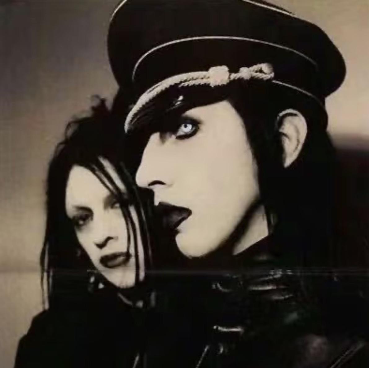 Charukamin Exclusive：