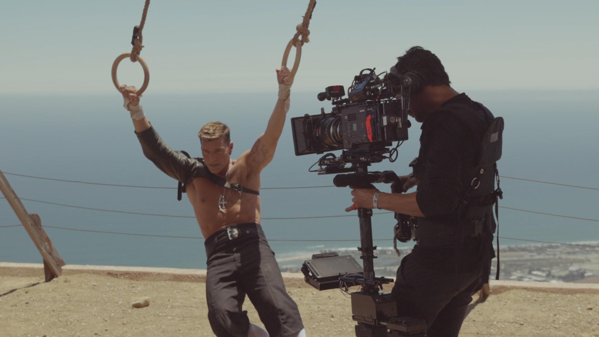 Ácido Sabor (Official Behind the Scenes) - Ricky Martin - 高清MV - 网易云音乐