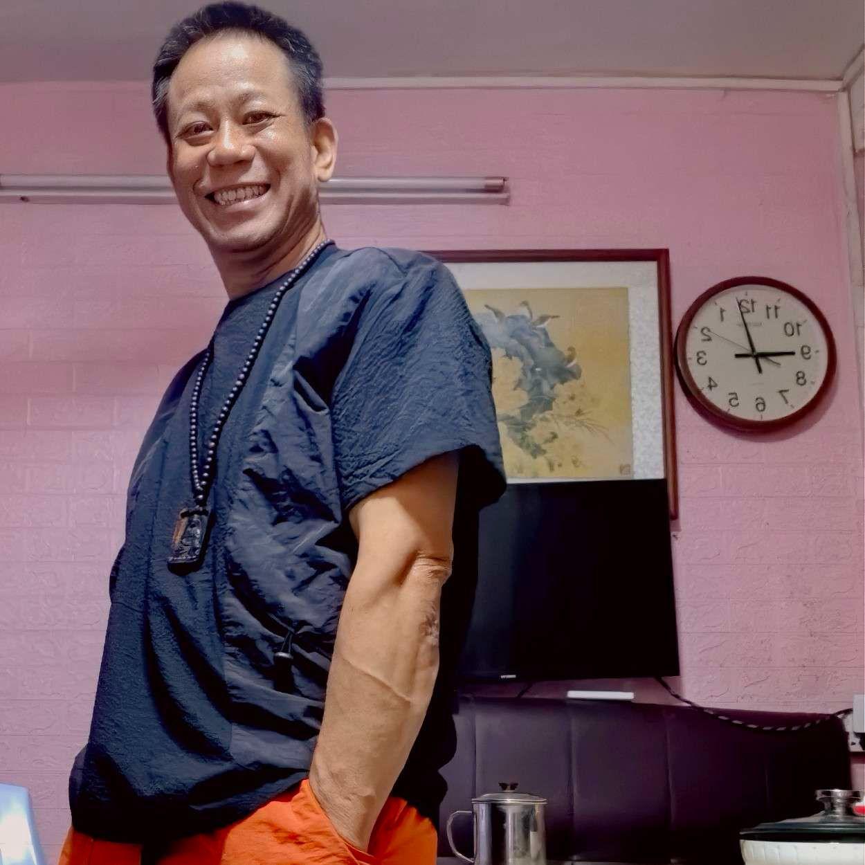 等侯_隐者周创封面