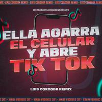 Ella Agarra el Celular y Abre TikTok