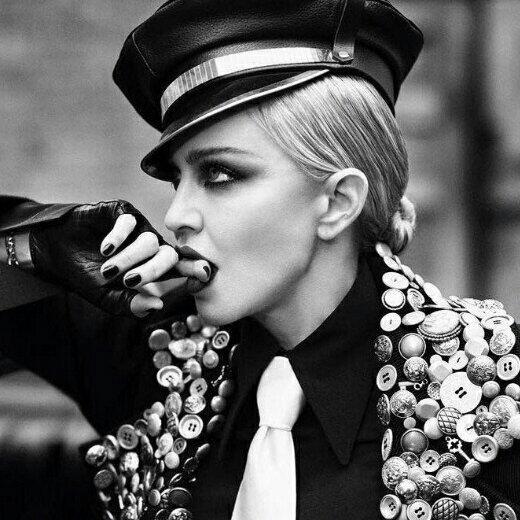 麦当娜(La Isla Bonita美丽的小岛)