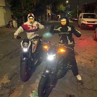 Os carro monstro do complexo