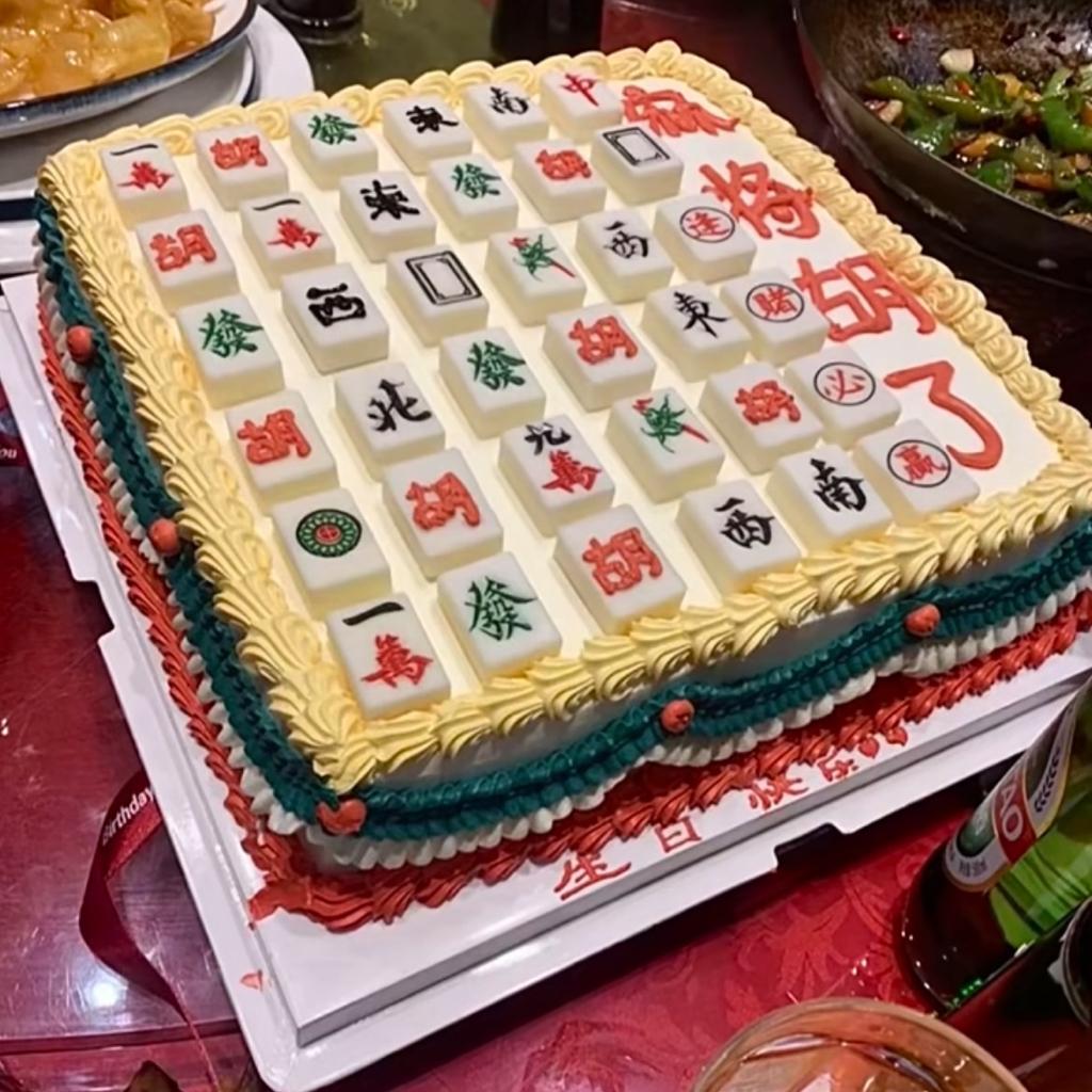 别假装坚强 又偷偷哭泣