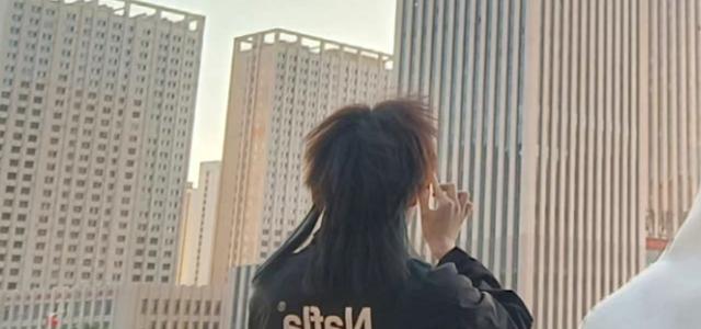 北昼头像