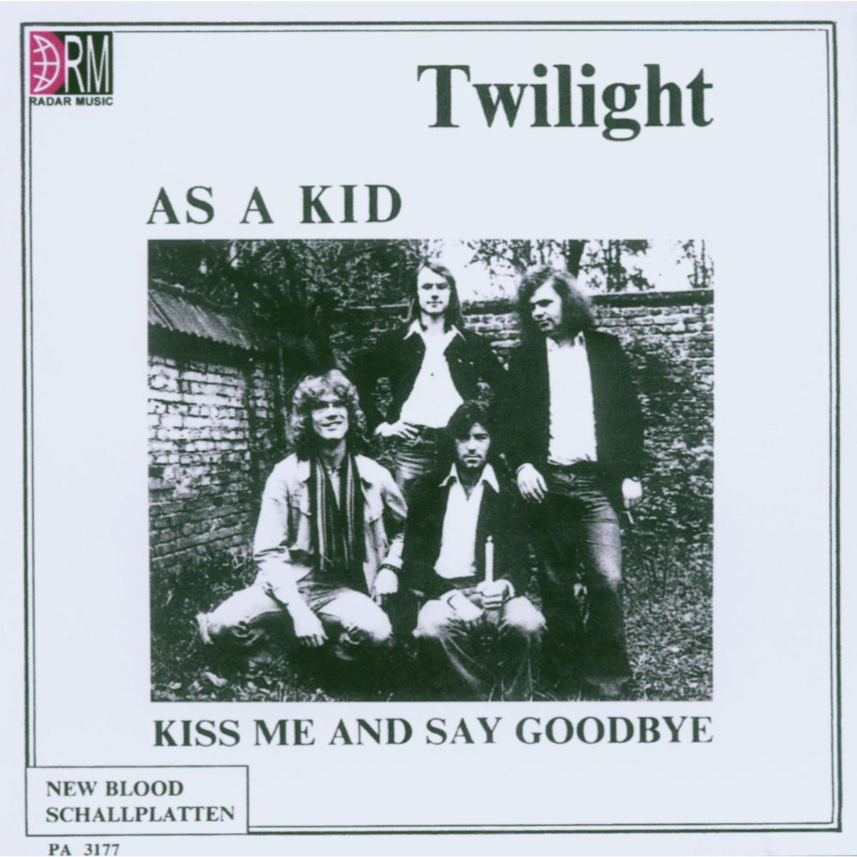 Kiss me and say goodbye封面