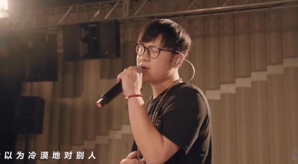 余佳运|努力做音乐的音乐天才