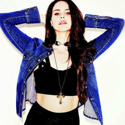 Meet me in the Pale Moonlight