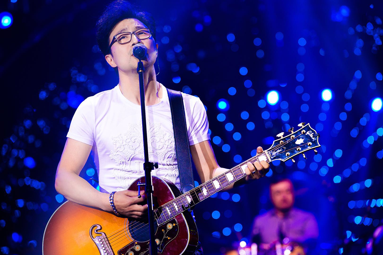 一夜评论上万条,汪峰的《下坠》让时剑波“上升”