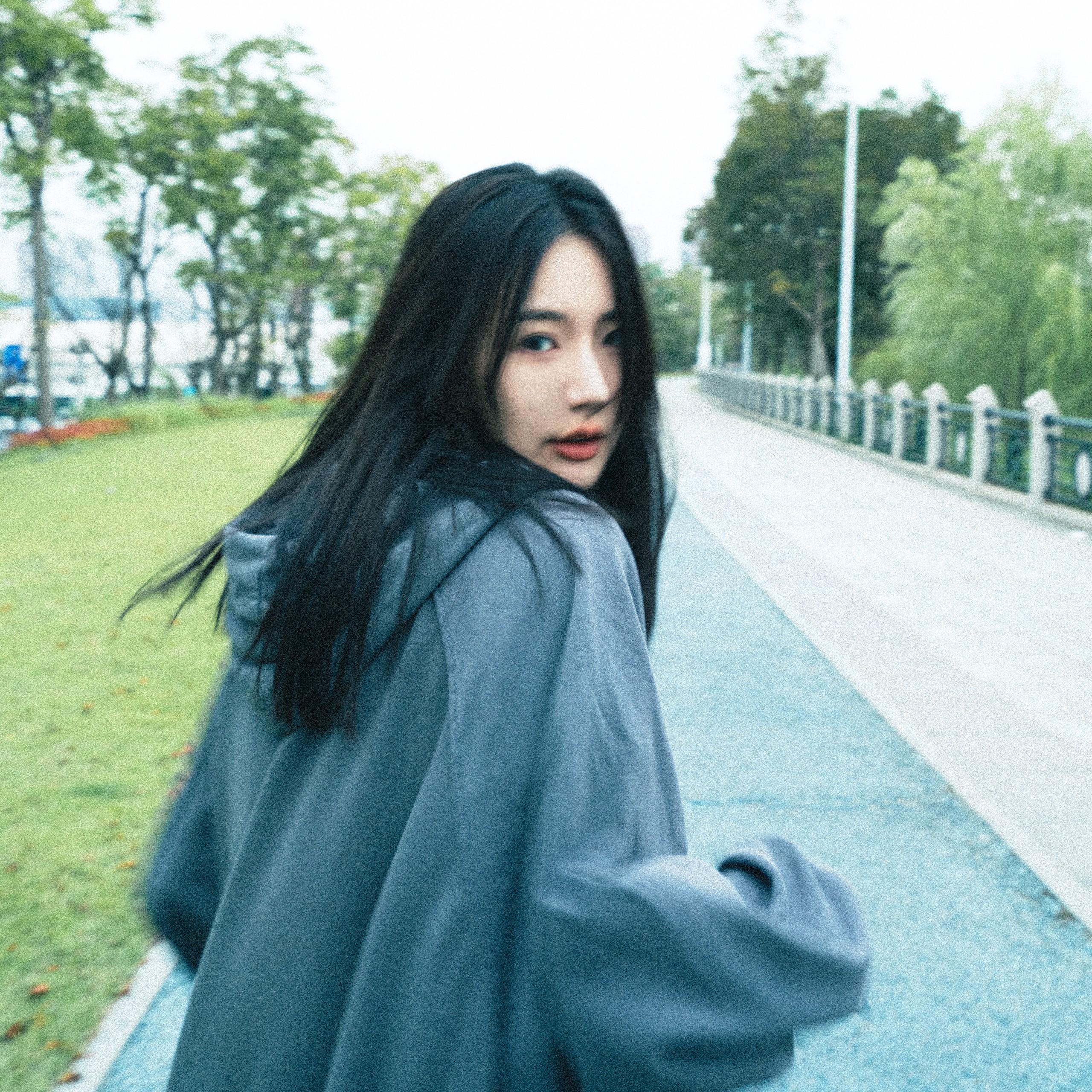 秋_大表哥Sophie._秋 | 在线播放_秋歌词_秋下载 | 网易云音乐