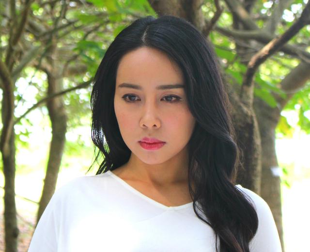 成镓羽