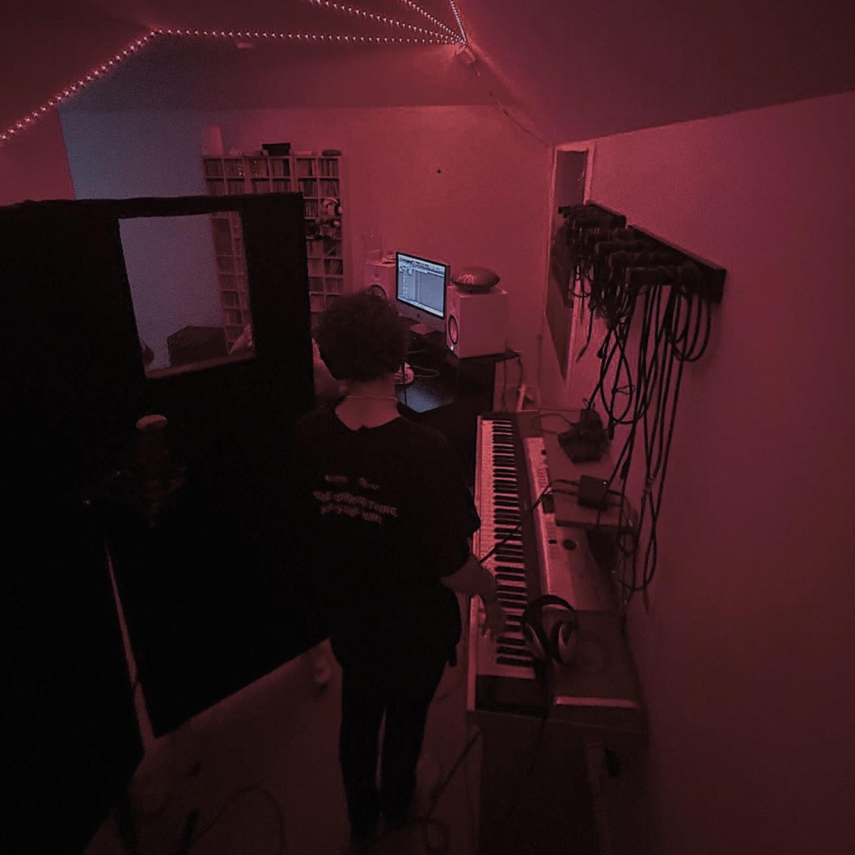 I DONT GIVE A F (feat. kashglock)