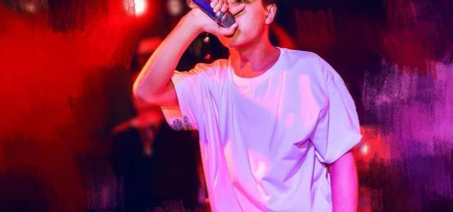 罗焱Life young头像