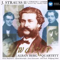 J. Strauss II: Waltzes