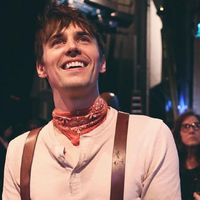 Reeve Carney