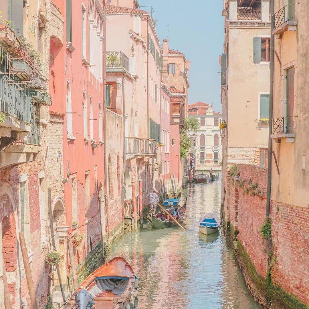 L.I.A.M(Love is around me)  (Prod.金桔0RANG)