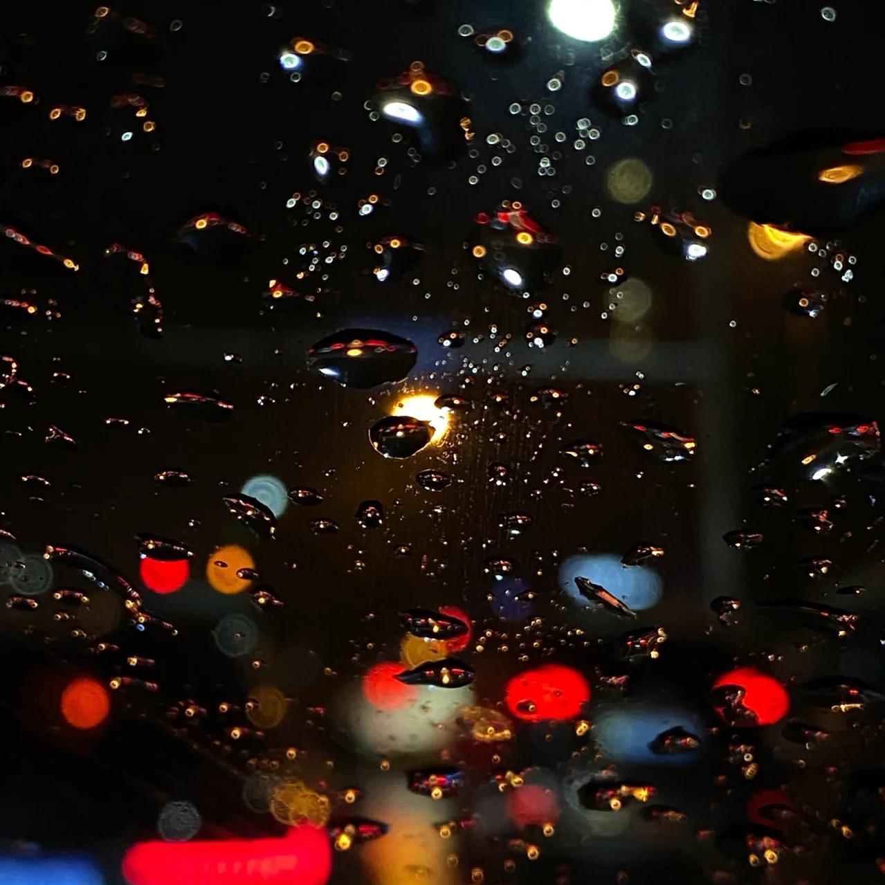 雨夜曼彻斯特（A rainy night in Manchester）封面