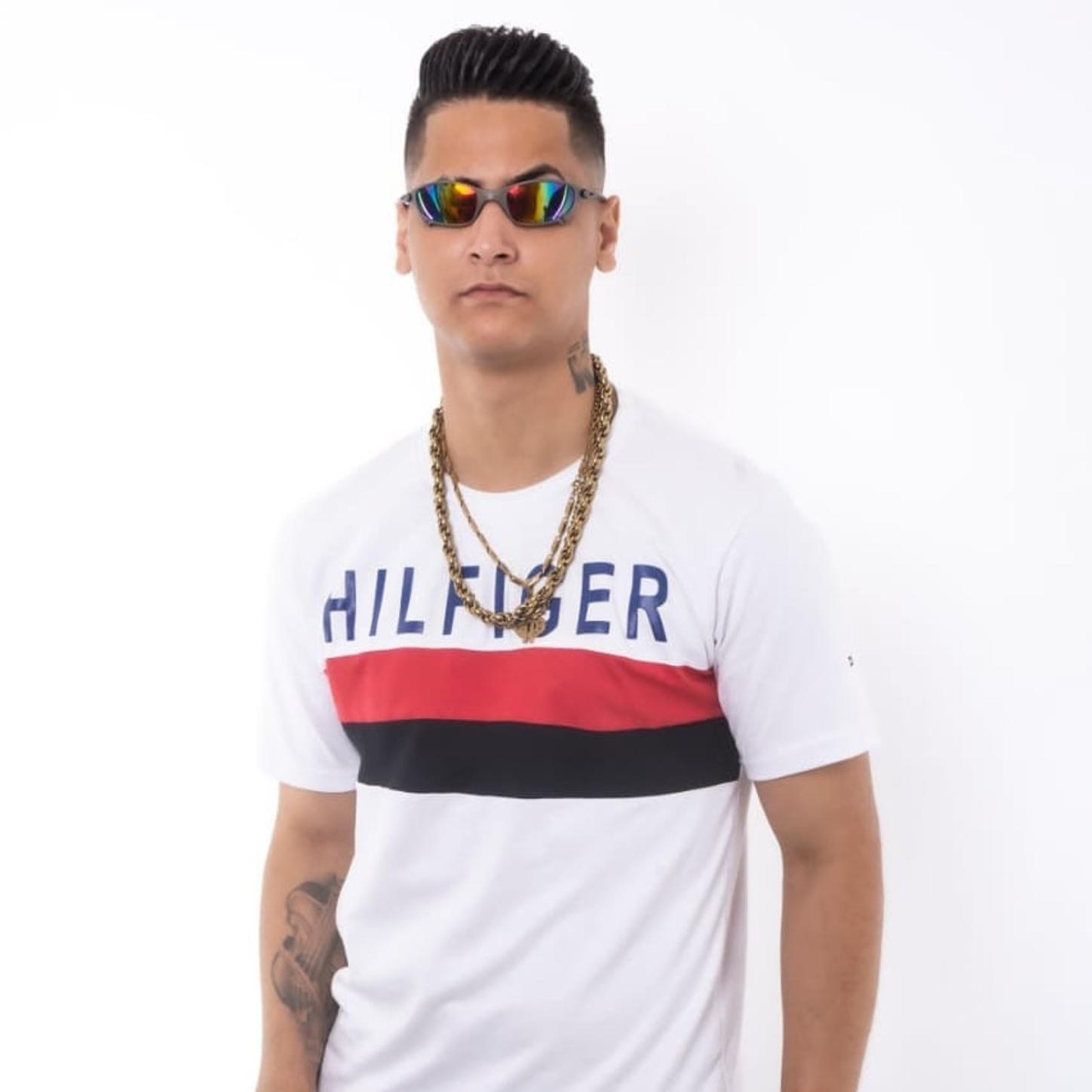 MONTAGEM MANDELÃO HIT DE FIM DE ANO BEAT DO BAILE DA PLATAFORMA