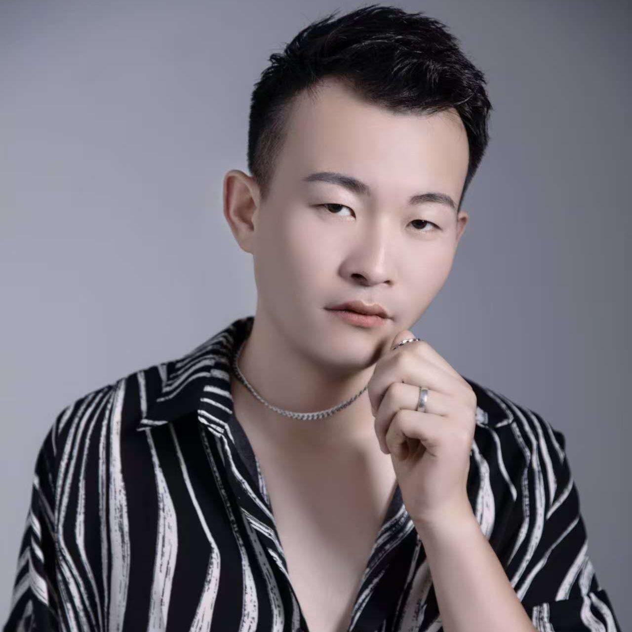 其实被爱是一种幸福封面