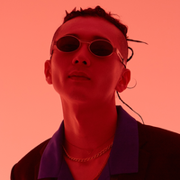 何人资料,何人最新歌曲,何人MV视频,何人音乐专辑,何人好听的歌