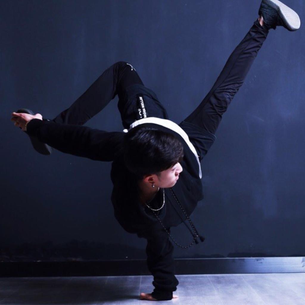 龙门舞将-Lilwhite