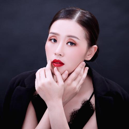 没人心疼的玫瑰封面