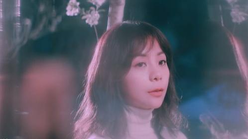 金岐玟《岁月神偷》:越过山丘,越不过时间