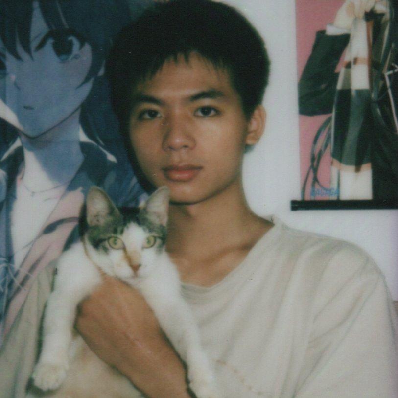 爷要往自己眼里弄点灰