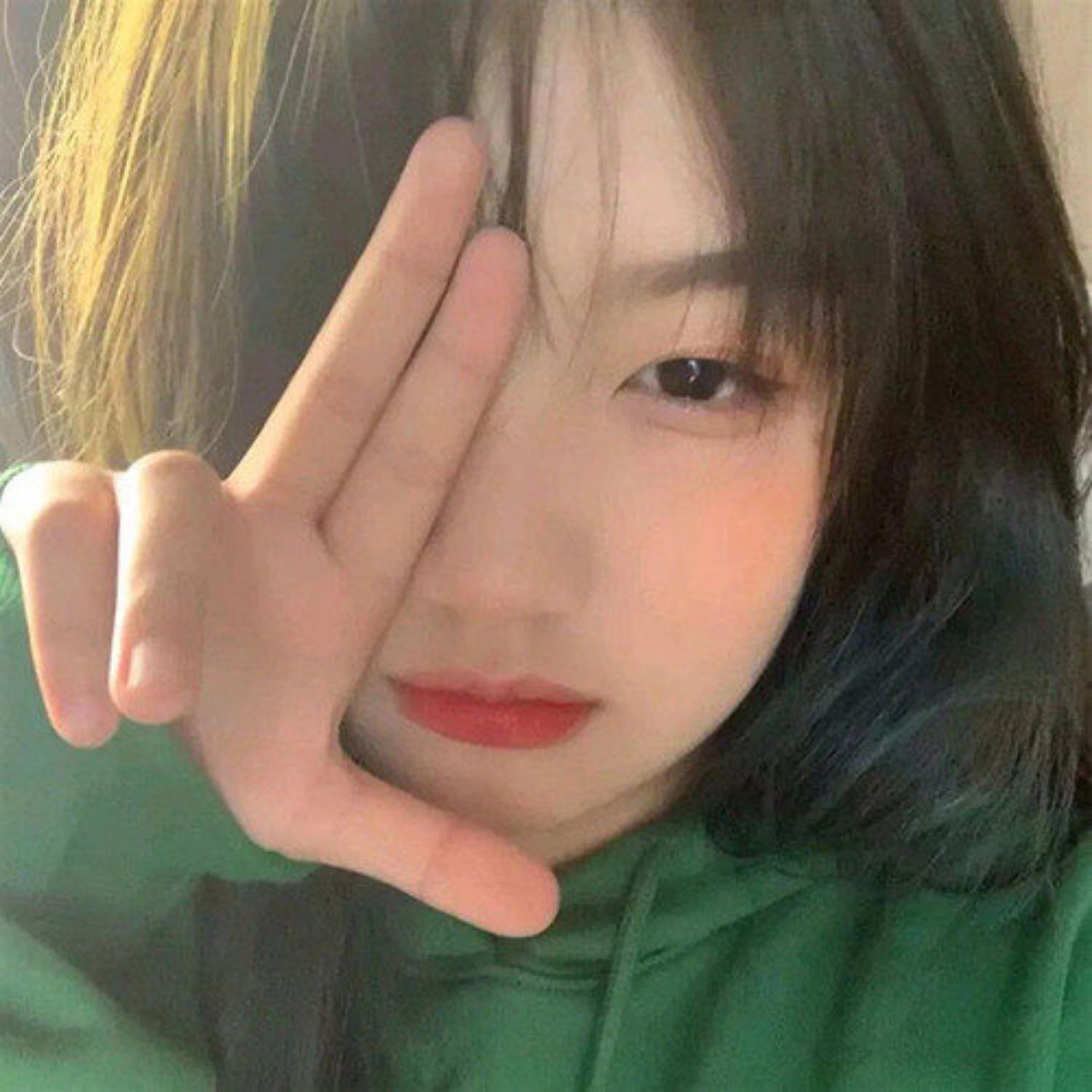 破碎的镜子照不出完整的人