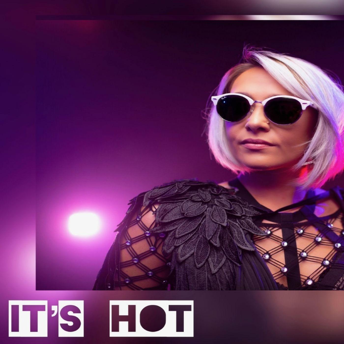 It’s Hot ( When I’m with You )