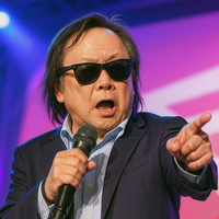 星川トニ - 没出息