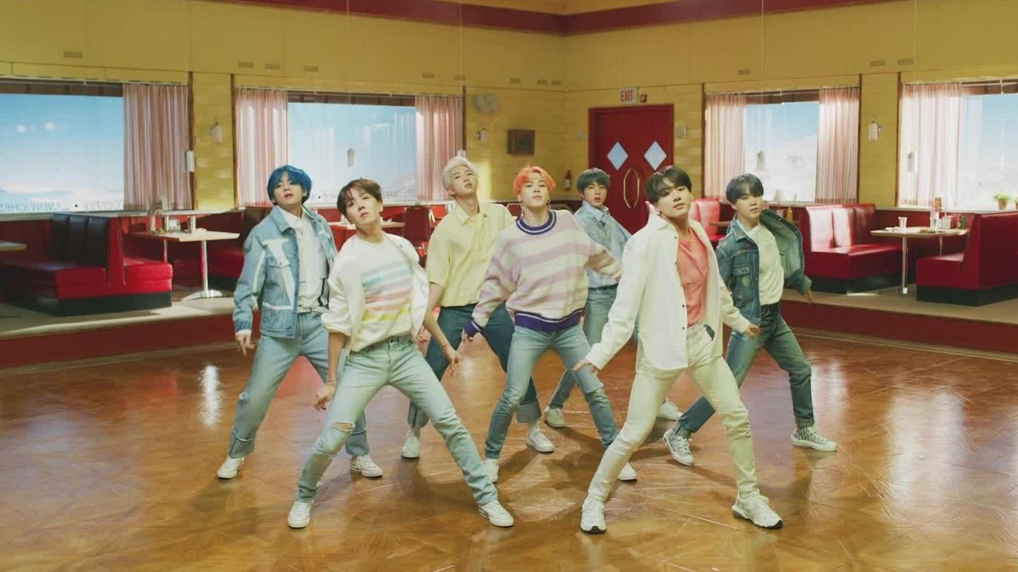 Boy with Luv feat. Halsey Official MV - BTS (防弹少年团) - 高清MV - 网易云音乐