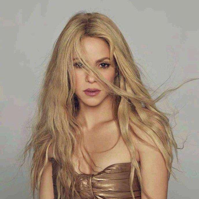 La Reina del Pop Latino---Shakira